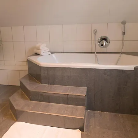 公寓 Idyllisches Wohnen In Gruener Oase 格里斯海姆