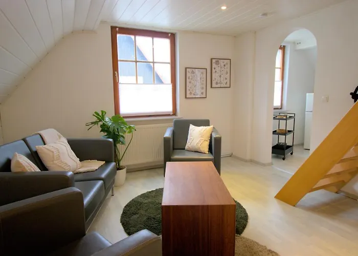 Idyllisches Wohnen In Grüner Oase *